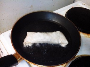 lumpia setelah dibalur sama adonan segera digoreng