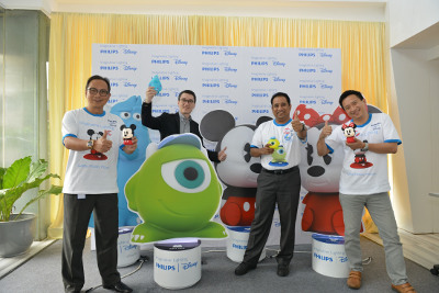 Para Narsum dengan Miki, Mini dan karakter Monster Inc sebagai Lampu Tidur anak karya Philips