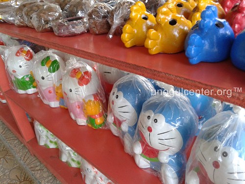 berbagai keramik lucu