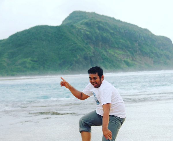 pantai maluk sumbawa barat