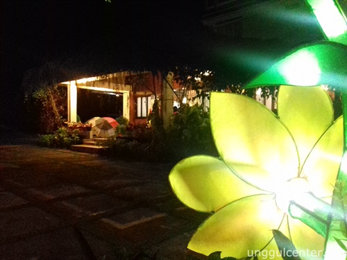Restoran OFG alias Okoy Flower Garden yang Cantik