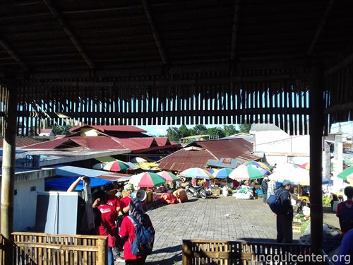 pasar tomohon