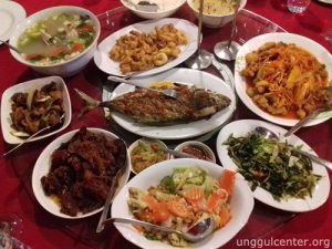 hidangan khas manado