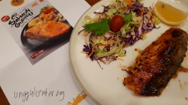 salmon guriru hokben